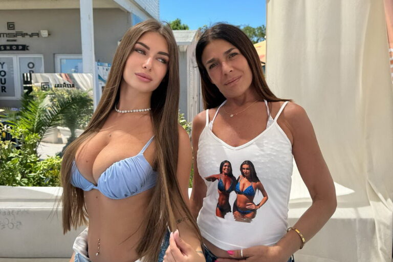 Elisa Esposito e la madre su OnlyFans: quando il confine tra libertà e morale si fa sottile
