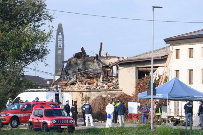 Tre carabinieri tre bare e una parte d’Italia che piange i carnefici