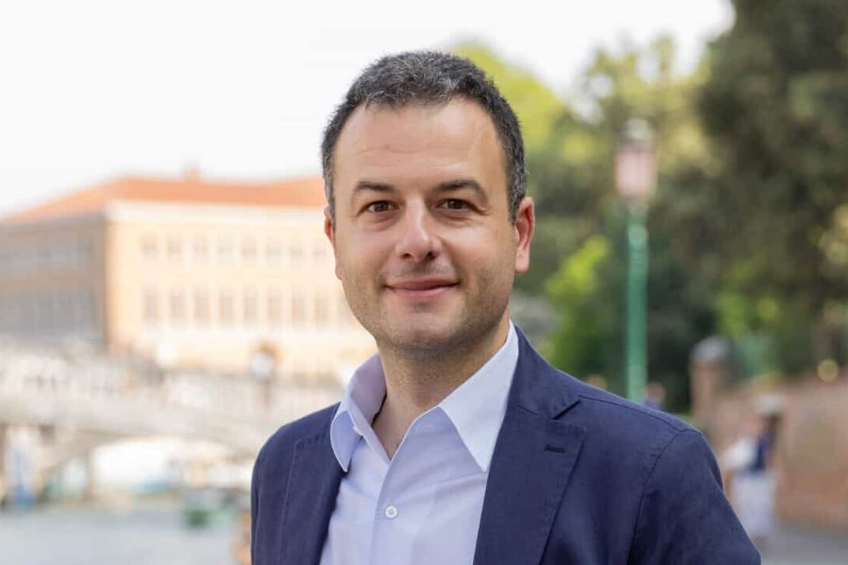 Assassinata dagli operai, ovvero come non si perde